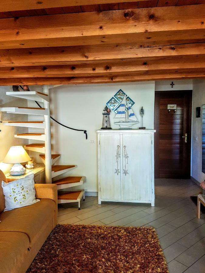 La Casa Di Chris Lejlighed Golfo Aranci Eksteriør billede