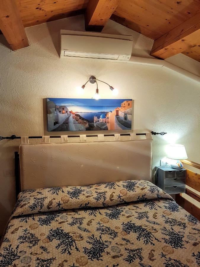 La Casa Di Chris Lejlighed Golfo Aranci Eksteriør billede